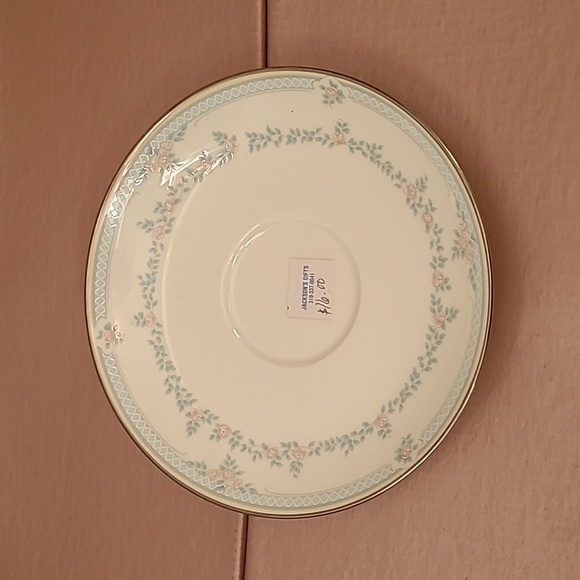 Pfaltzgraff Alexandra Bone China 5 Piece   Place Setting 507-032 - Picture 8 of 12